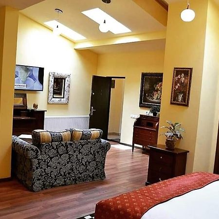 Casa Republicii Hotel Brasov Luaran gambar