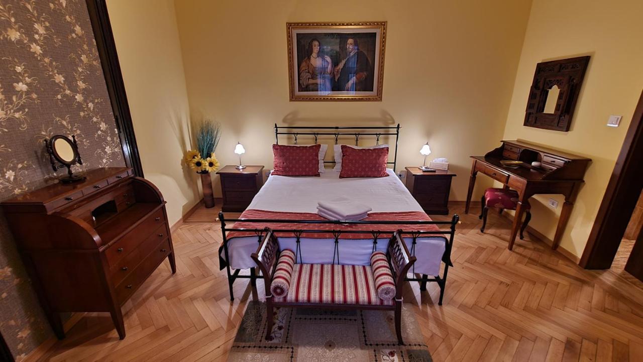 Casa Republicii Hotel Brasov Luaran gambar