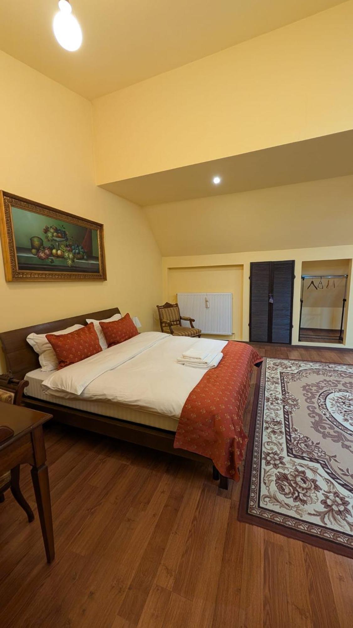 Casa Republicii Hotel Brasov Luaran gambar