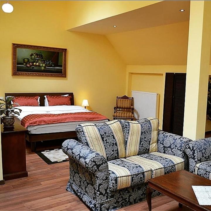 Casa Republicii Hotel Brasov Luaran gambar