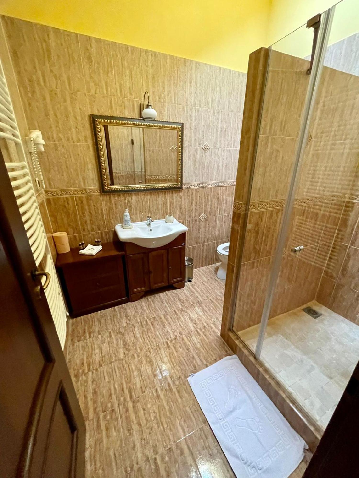 Casa Republicii Hotel Brasov Luaran gambar